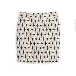 Cute tube skirt, perfect for a day in the office